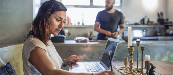 Conjoint du chef d'entreprise : le modèle d'attestation sur l'honneur est modifié
