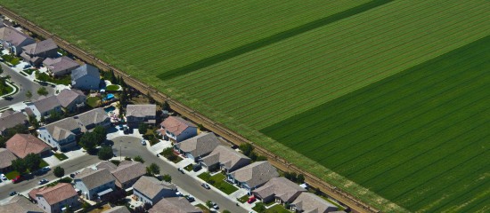 Toutes cultures : fixation de distances de sécurité pour l'épandage de produits CMR2