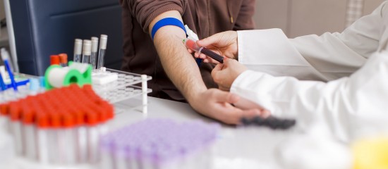 Laboratoires : sanctions administratives applicables en matière de biologie médicale