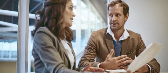 Renonciation du conjoint commun en biens d'un associé à la qualité d'associé