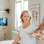 Masseurs-kinésithérapeutes : quel rôle dans la prise en charge de la ménopause ?