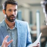 Quand un directeur commercial peut-il être considéré comme un dirigeant de fait ?